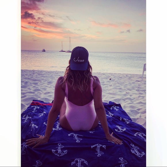 Meet your Posher, Francesca - Picture 1 of 1